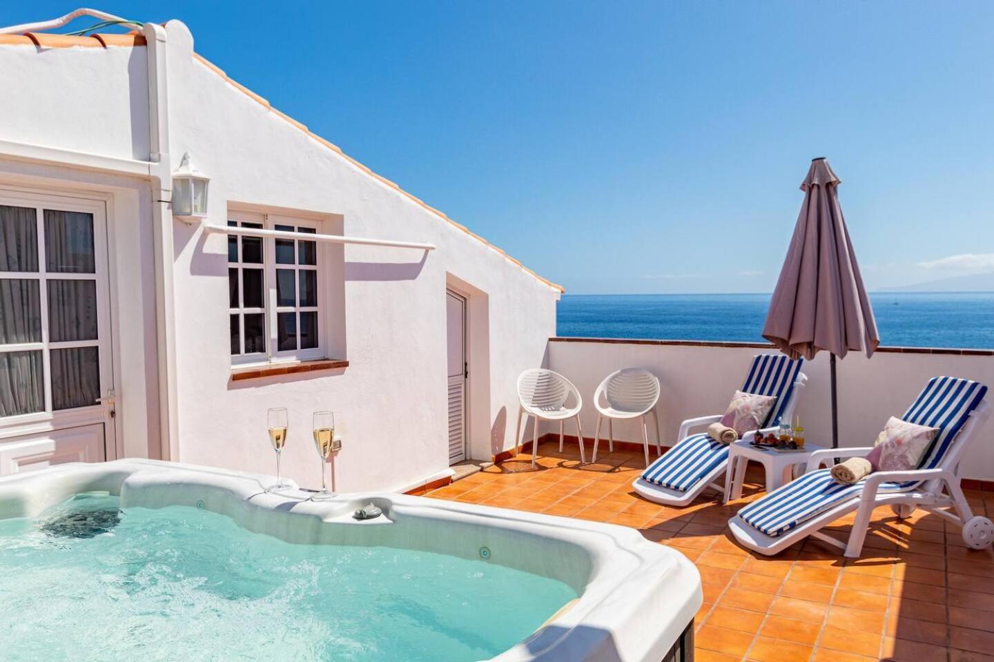 Penthouse Apt With Jacuzzi By Dream Homes Tenerife Puerto de Santiago  Exterior photo