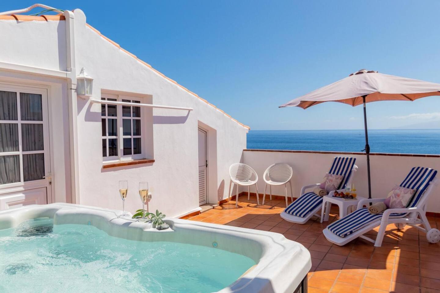 Penthouse Apt With Jacuzzi By Dream Homes Tenerife Puerto de Santiago  Exterior photo