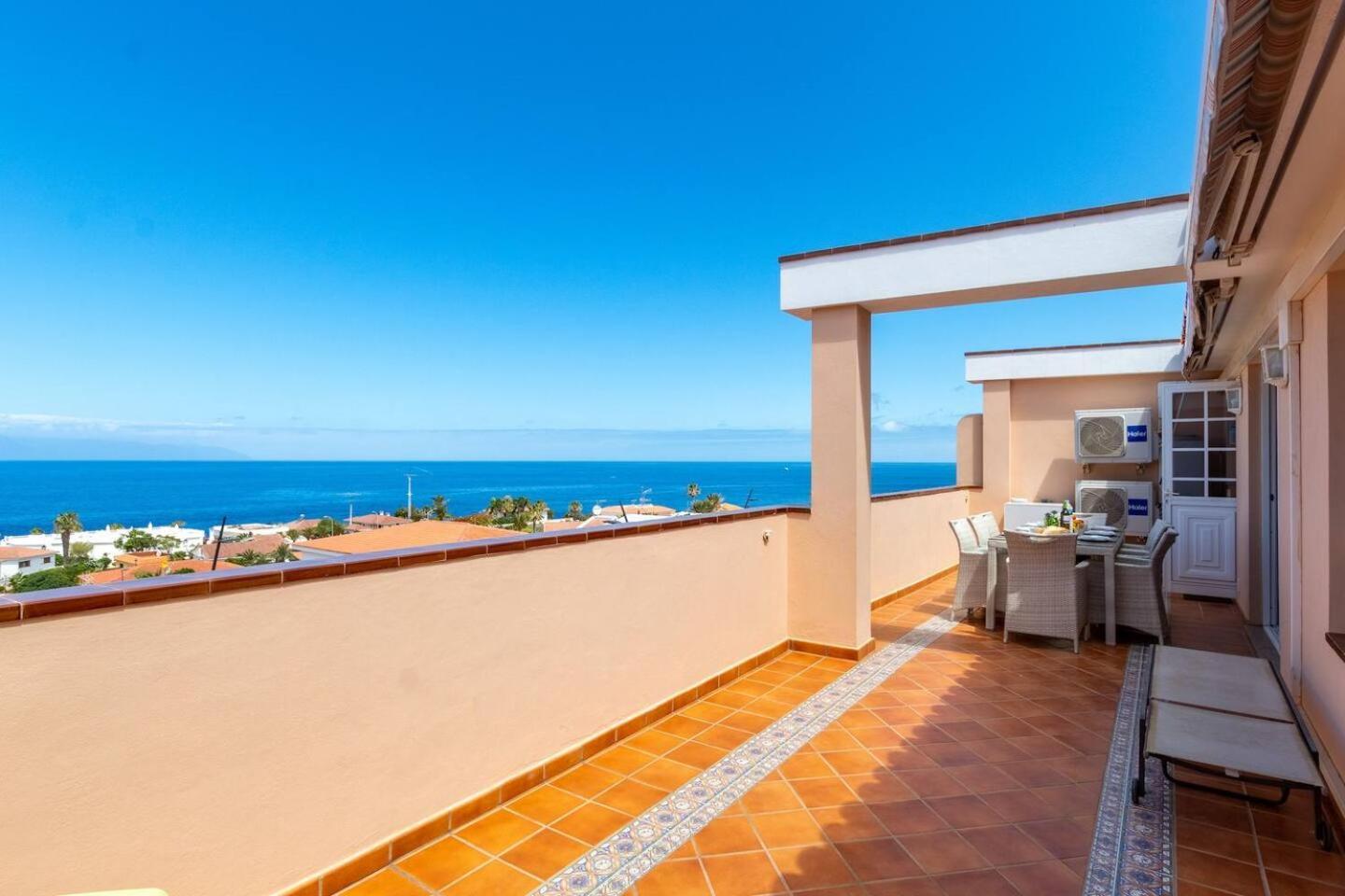Penthouse Apt With Jacuzzi By Dream Homes Tenerife Puerto de Santiago  Exterior photo