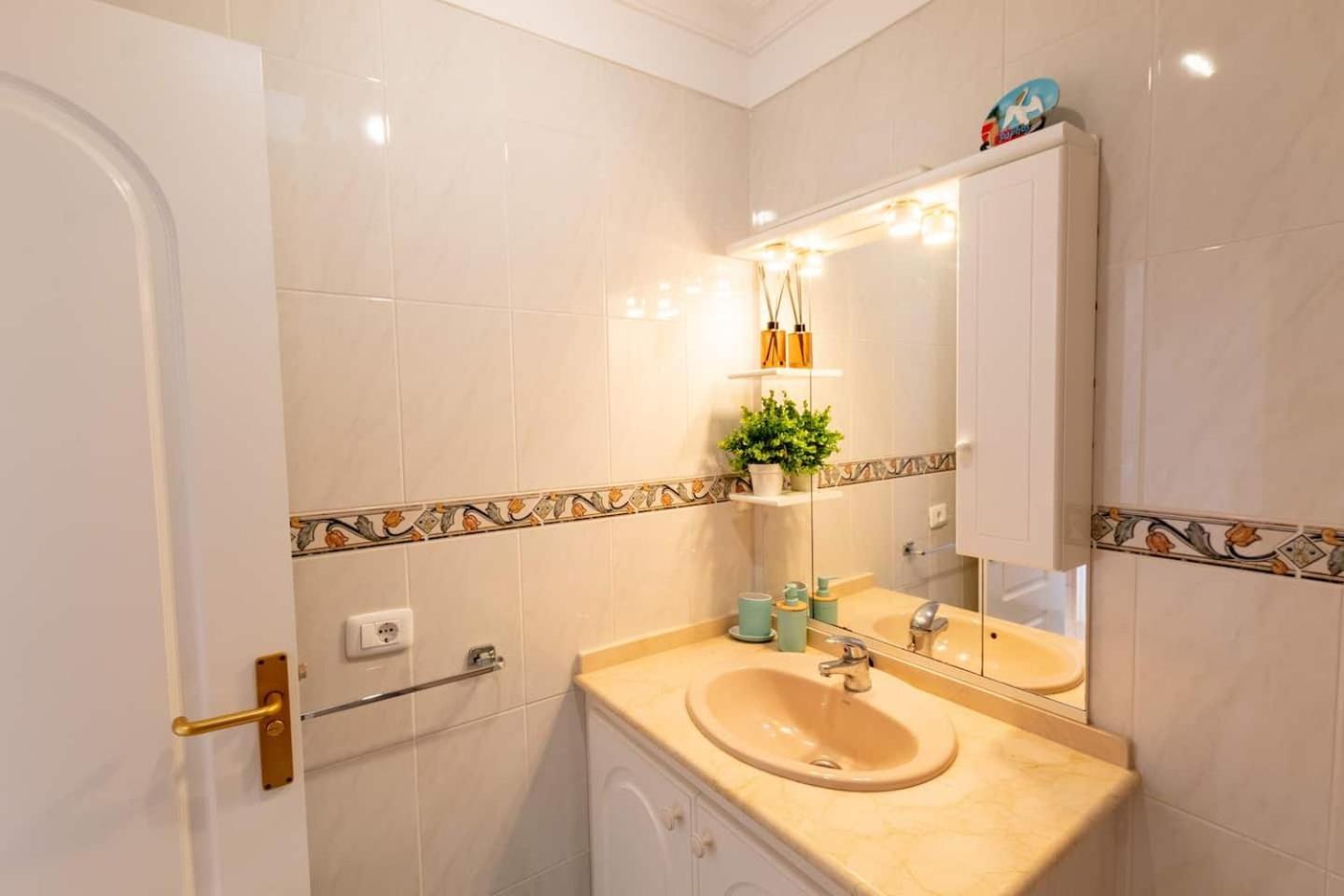 Penthouse Apt With Jacuzzi By Dream Homes Tenerife Puerto de Santiago  Exterior photo